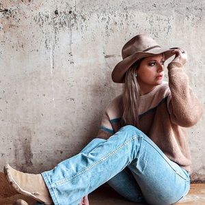 Meet your Posher, Marion